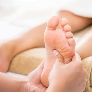 Massage réflexologie plantaire thaï