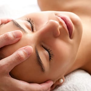 Massage du visage japonais